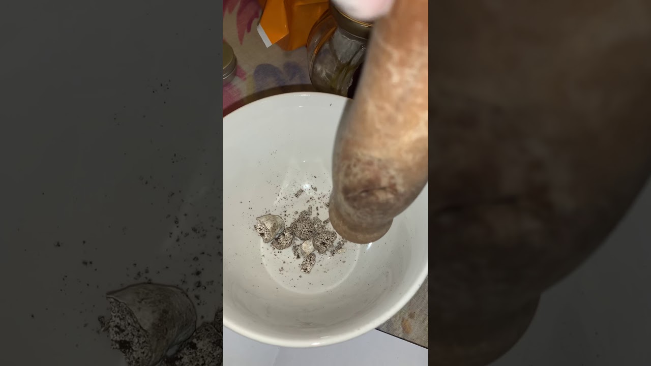 Crushing ancient white ambergris from Ireland- طحن عنبر الحوت الخام الابيض العتيق من ايرلندا Elixir