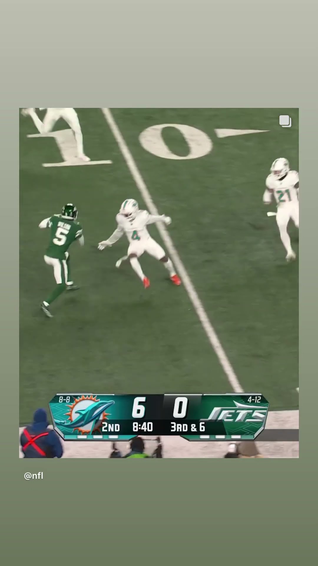 Gets by Ramsey #hoodnews #jets #garrettwilson #jalenramsey #dolphins #NFL #shortvideo #omg #how #wow