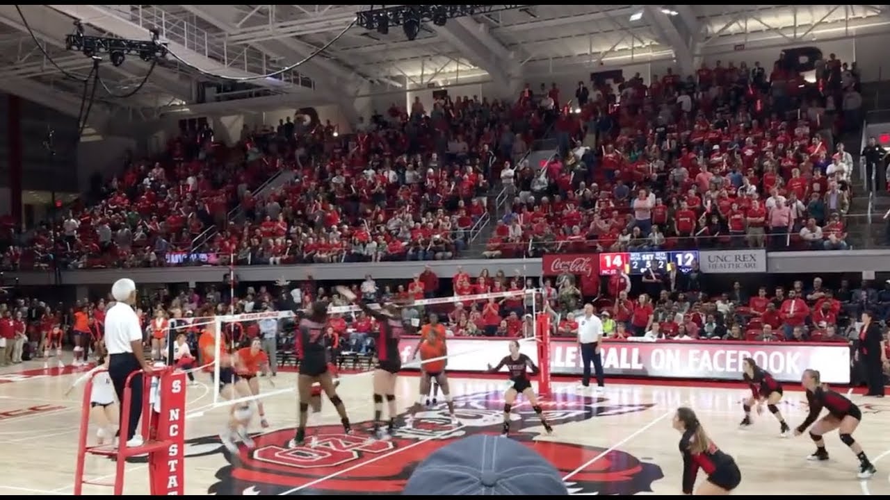 NC State Volleyball Match Point vs. Syracuse - October 21, 2016