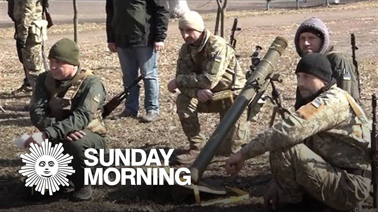 Volunteers continue to sign up to defend Ukraine