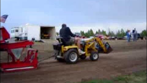 Pulling with my Cub Cadet 147 one arm loader