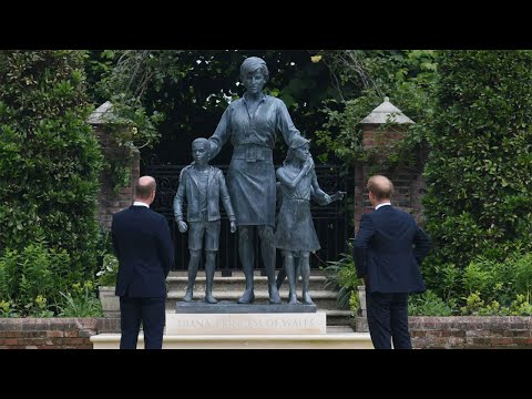 Princess Diana statue unveiled at Kensington Palace by Princes William and Harry