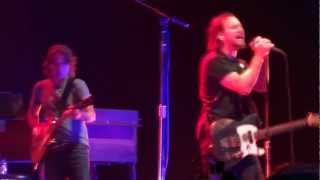 Watch Pearl Jam Hitchhiker video