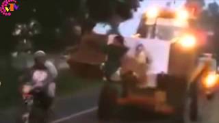 Dulhe Ki Barat JCB Main