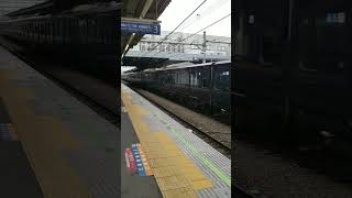 相鉄12000系特急列車 瀬谷駅通過