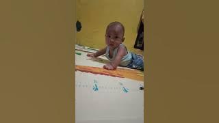 Baby N Melangkah mundur