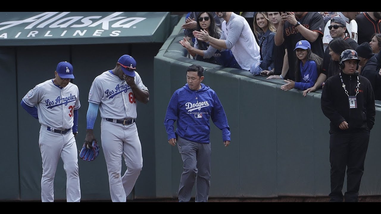 Yasiel Puig, Nick Hundley touch off latest Dodgers-Giants brawl