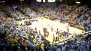 Pittsburgh Panthers @ Marquette Golden Eagles 2007 - Crowd going nuts