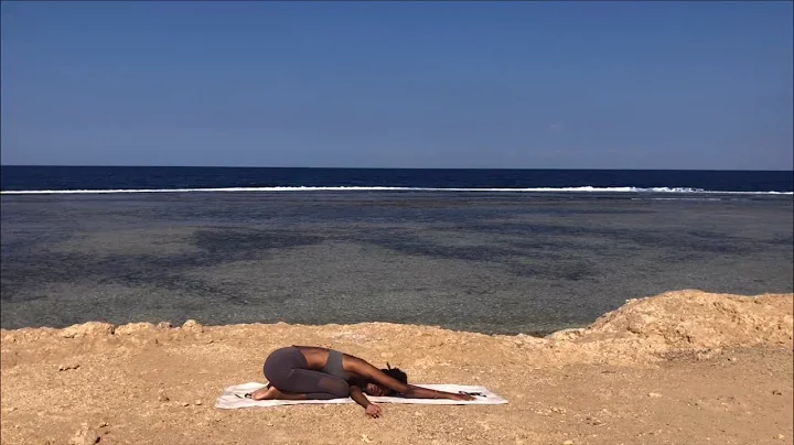 Relax & Unwind | Gentle Kemetic Yoga Flow (18 Min)