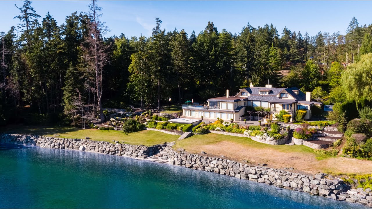 $6,300,000 WATERFRONT COUNTRY CLUB ESTATE | 2.24-Acre Luxury Property in North Saanich BC