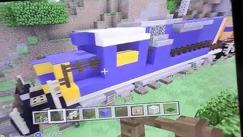 Minecraft Train with CSX GP40-2 and Slug