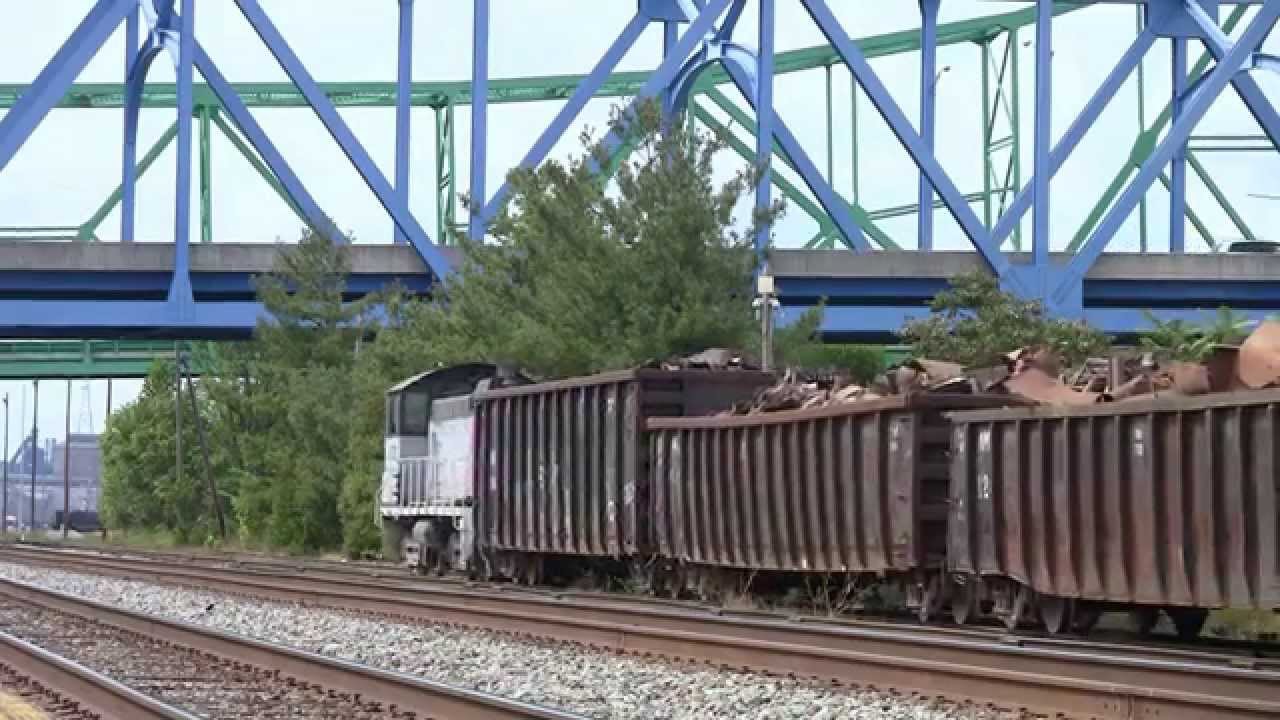 CSX Trains and an SW1001 at Ashland, KY [HD] YouTube