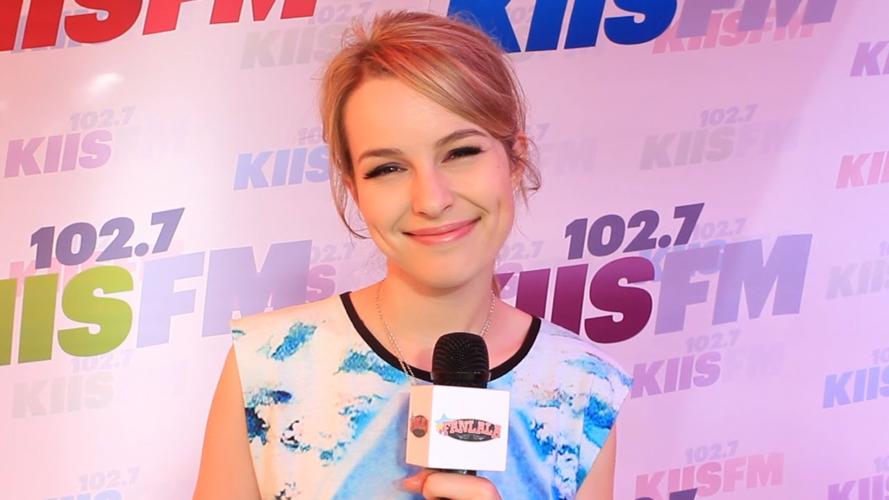 What's Bridgit Mendler's Favorite Summer Song? - YouTube