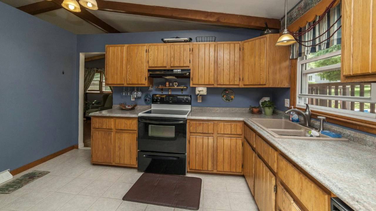 The Jay Groah Group Presents: 7 Regency Road