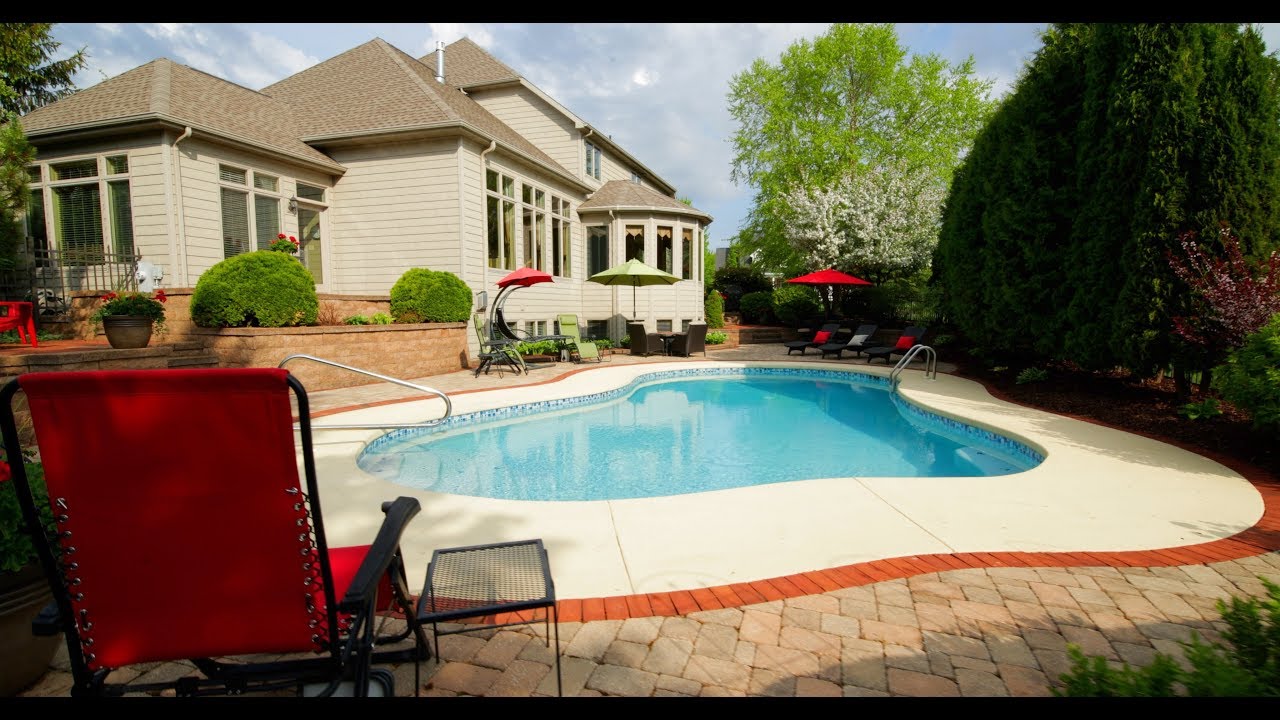 Luxury Living | Luxury Real Estate | 4416 Bunting Ct, Appleton