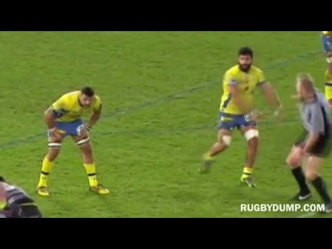 Clermont flanker Viktor Kolelishvili shoves referee Wayne Barnes!