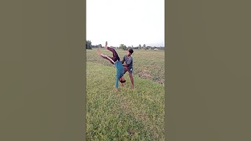 back handspring kaise kare 🤔🤔 only 2 steps 😮 #backhandspring #backhandspringtutorial #stunt #viral