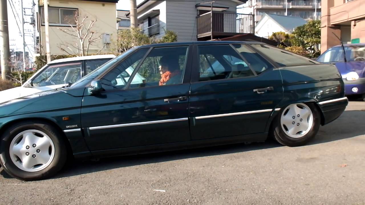 1/24 シトロエン CX ブレーク (ダークグリーン)