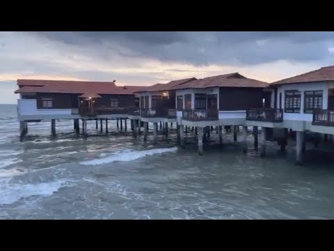 Video: Dikson sea port sa Russia. Port Dickson sa Malaysia