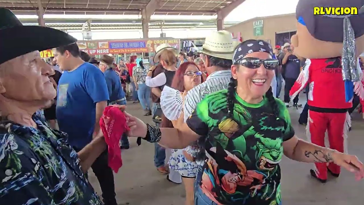 la mejor y la mas viral pulga #rlvicion #baile #cumbia #virales #musica