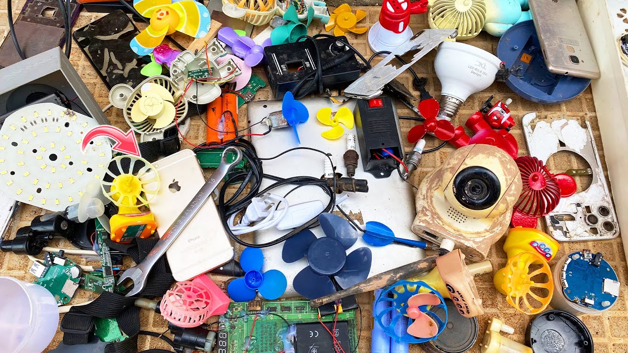 Breaking and opening toys and dc motor fan 🔫🏍️🤖📠 // Finding the coolest toys set🔫🎮