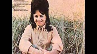 Billie Jo Spears - I Don't Believe I'll Fall In Love Today chords