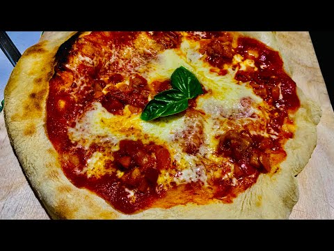 Pizza con impasto del maestro Gino Sorbillo