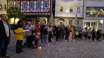 3. Oktober 2025 - "Über sieben Brücken" - Deutschland singt auf dem Marktplatz in Leonberg