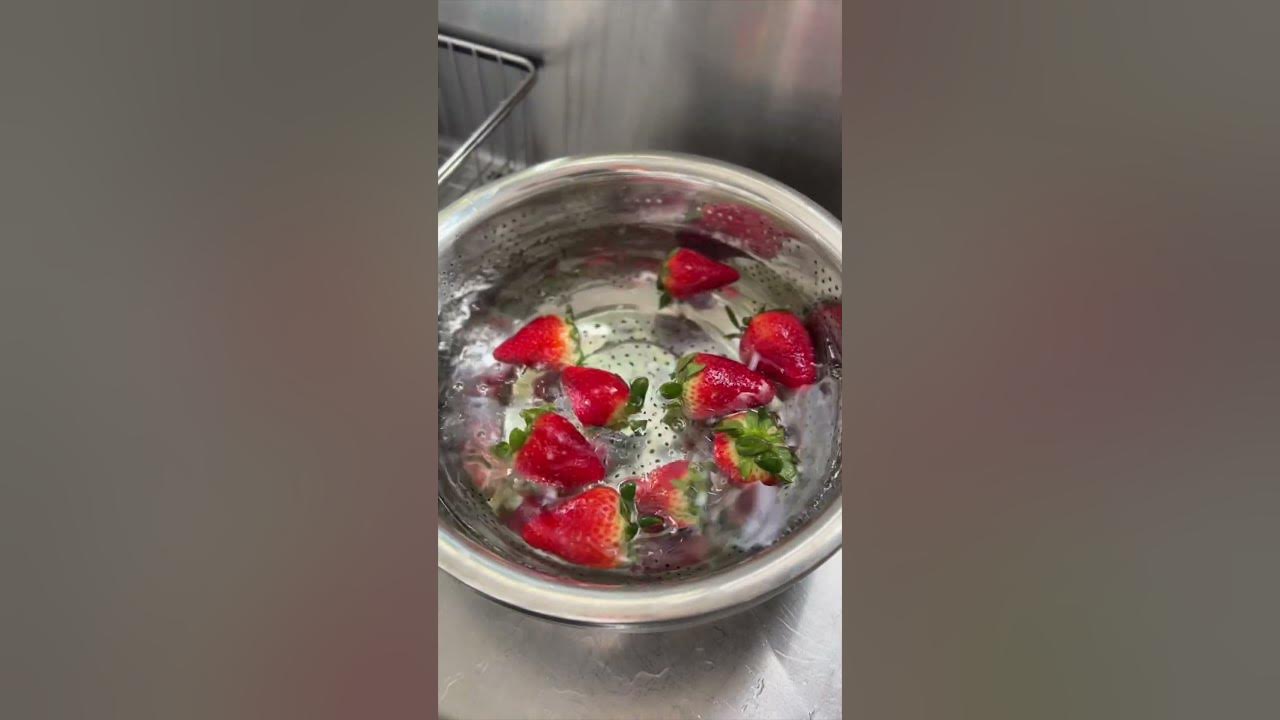 Kitchen tips how to keep strawberries from molding so fast youtube
