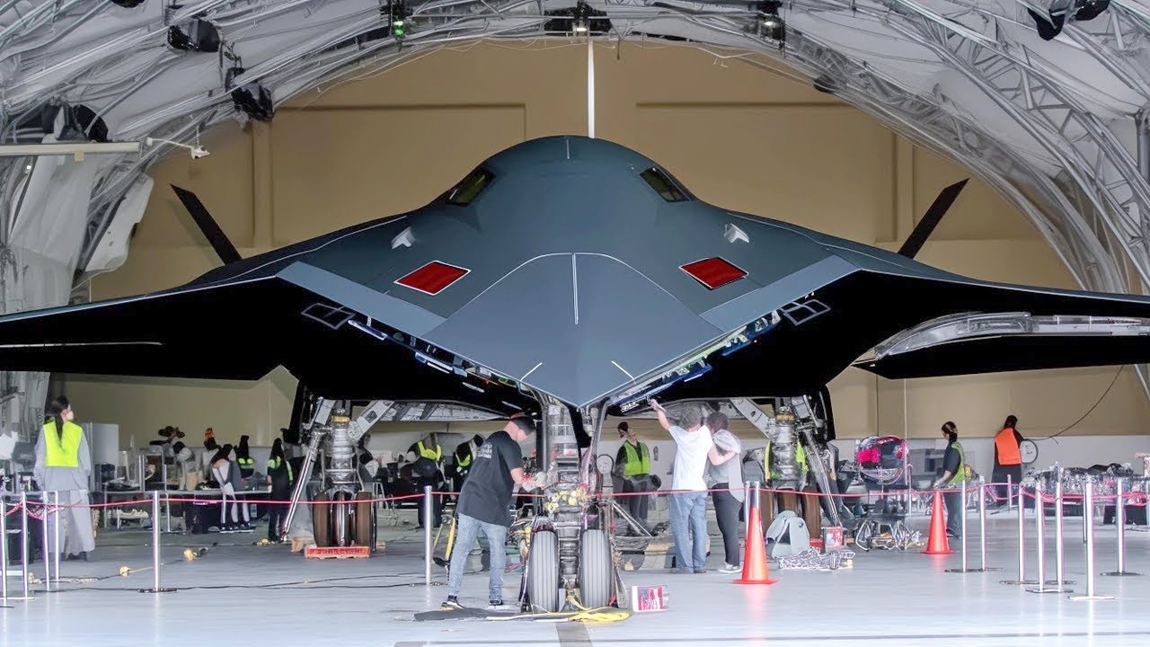 Finally! US Air Force Says SR-72 DARKSTAR Is REAL! - YouTube