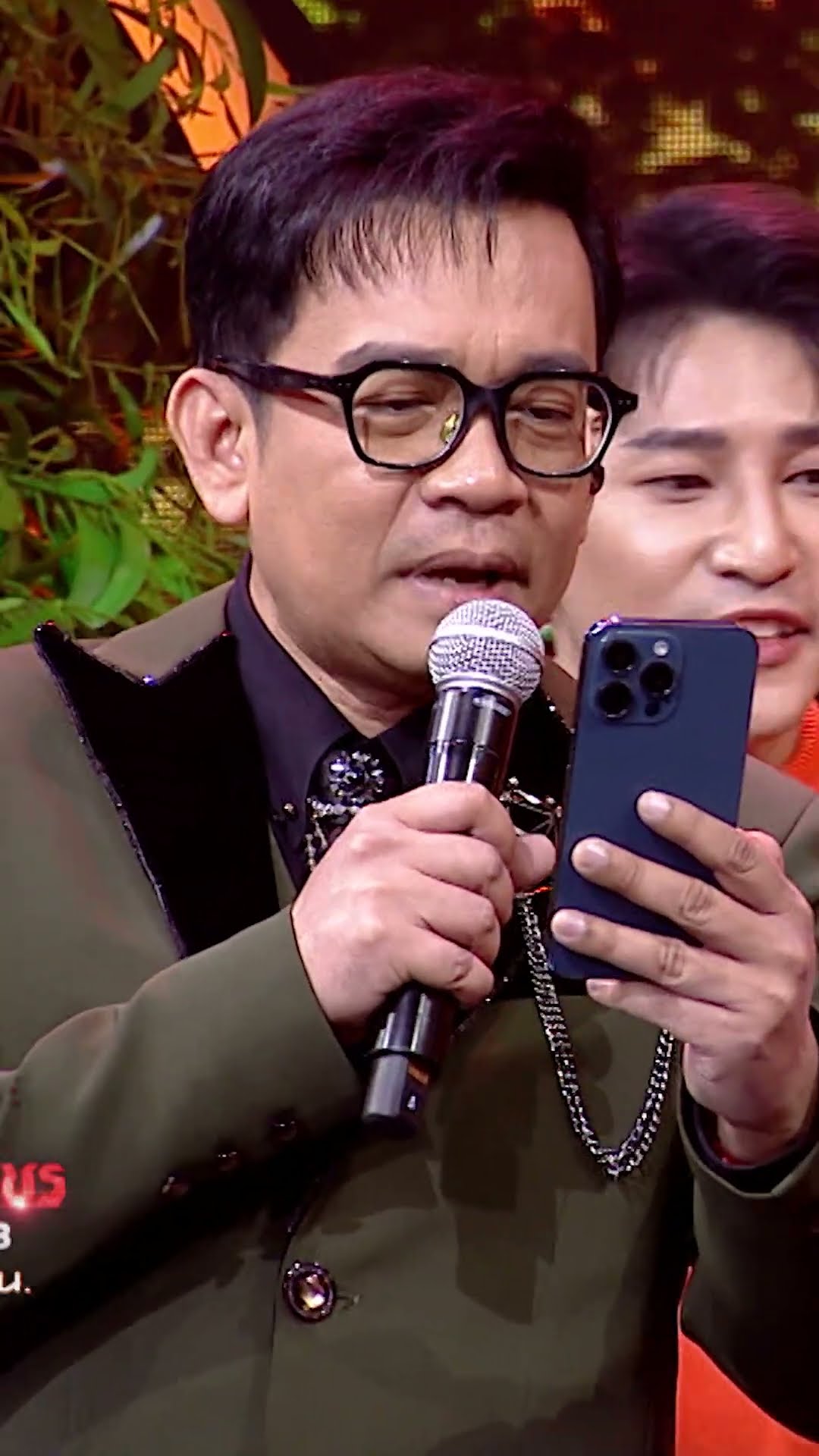 สวัสดีครับเพื่อนๆในไลฟ์ #workpoint23 #เพชรตัดเพชรสามสีซีซั่น3