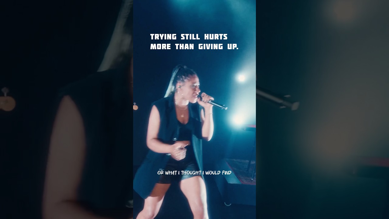 Performing through the pain. full live version: 