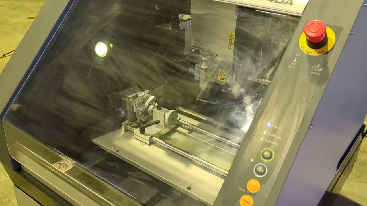 MDX-40   3Dプロッタ　3Dプリンター 切削機 Roland MDX-40 動作品 CNCフライス 3D切削機 SRPPlayer Gコード対応