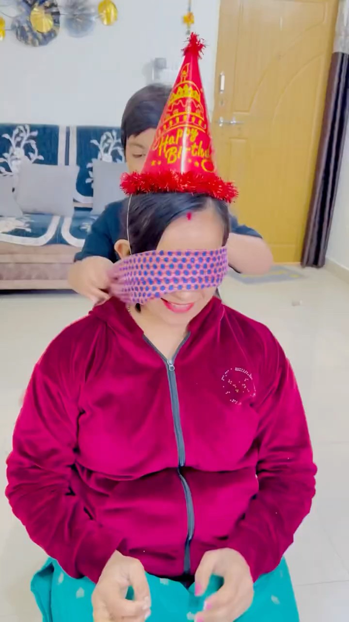 Mummy ke Sath Balloon Cake Prank ?
