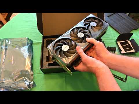 GIGABYTE RTX 4090 GAMING OC NVIDIA unboxing on launch day ...3GHZ