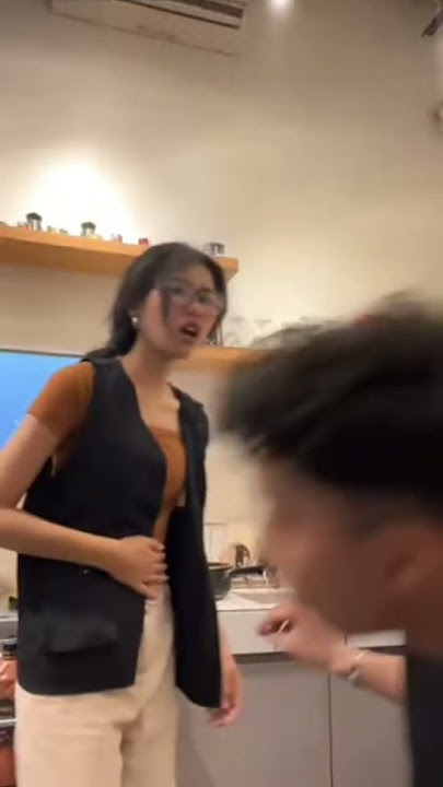 PERUT CEWEK CANTIK DI PEGANG TEMAN COWOK NYA #shorts