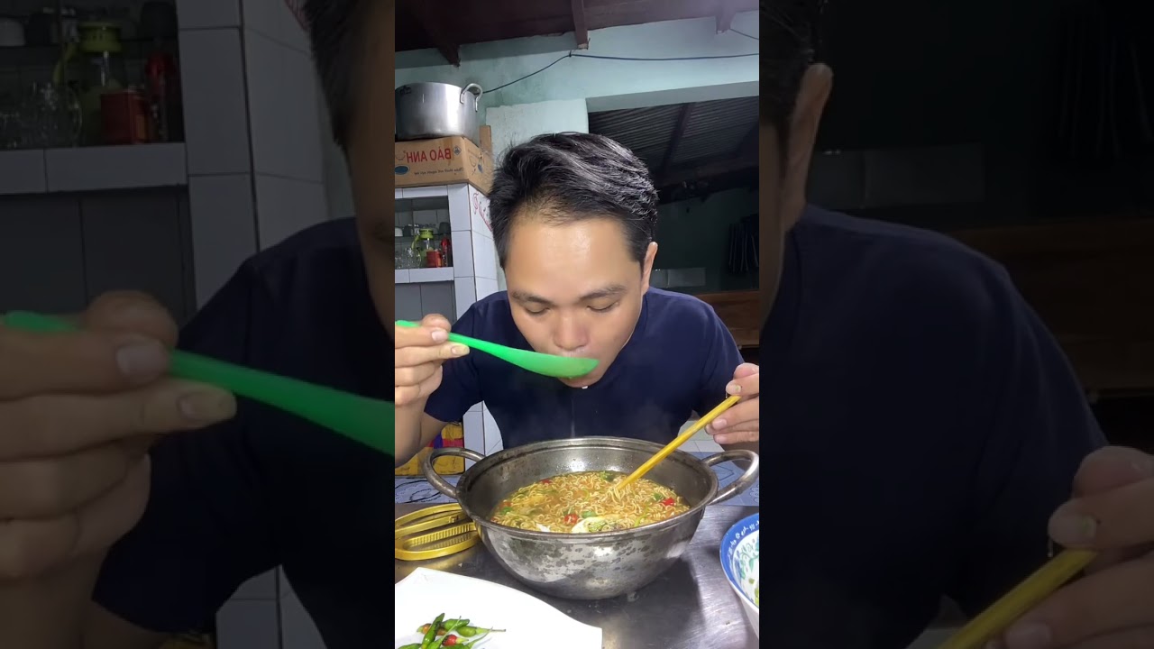 Bão tới thì nên ăn mì là chân ai