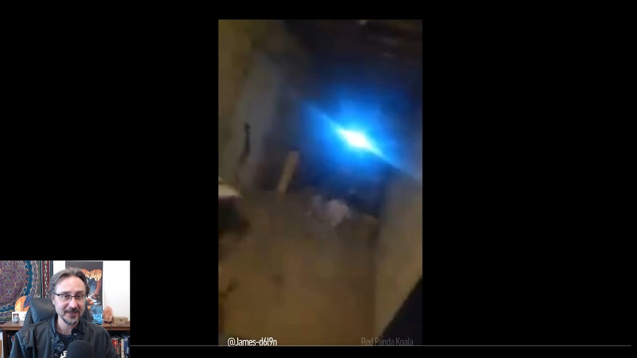 Мужчина проникает в ALIEN TUBE LIVE, и начинается безумие!