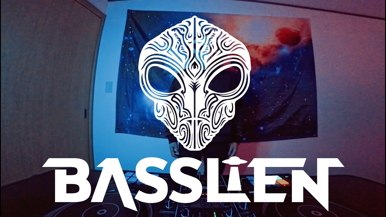 BASSLiEN – Signals from Space | DUBSTEP , TRAP , BASS | - YouTube
