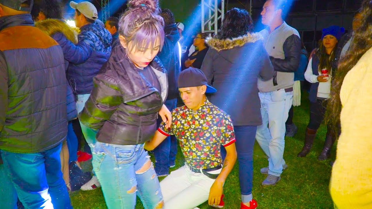 LA PRIMERA PERUANA ((UNA SINFONIA PERUANA CUMBIA)) SONIDO ROLLY MIX ANI SCRAPY EL LEON sonideras perronas