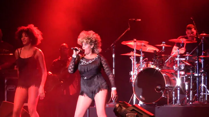 Michelle Marshall performs Simply the Best in a Ti...