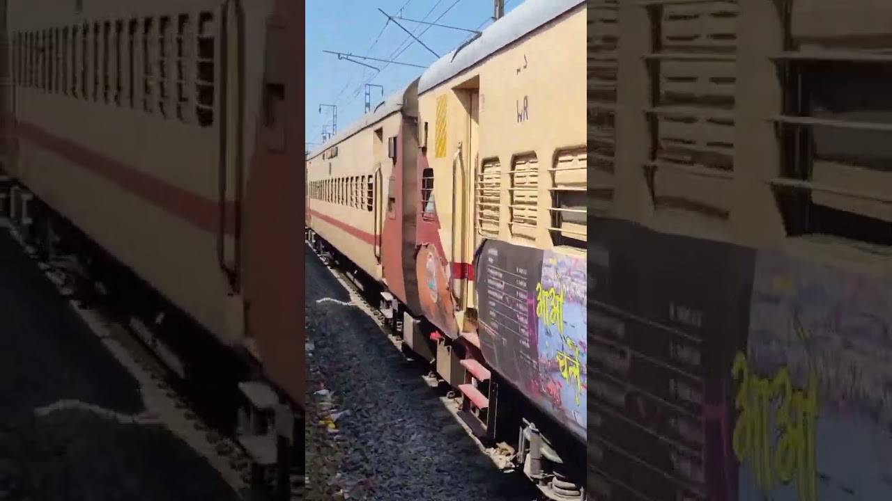 Vapi Passenger With BL WAP-4 towards Mumbai Central 
