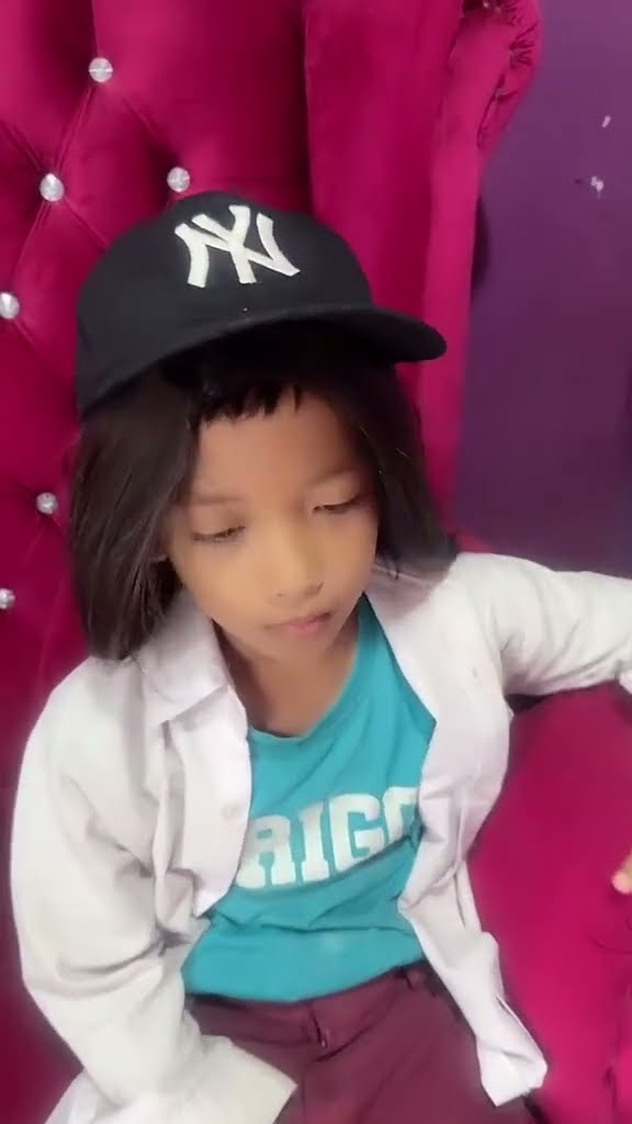 Vidio kocak dan gokil @nyaikembang1nyaikembang1 /ternyata alesan nya sedih banget?
