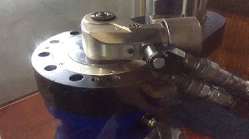 Hydraulic Torque Wrench Calibration (Swivel leak)