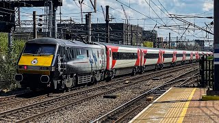 Lner Class 82222 91110 Passing Through Alexandra Palace