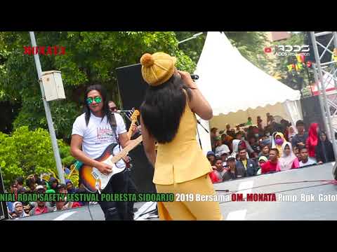 MONATA LIVE ALUN ALUN SIDOARJO - JANGAN NGET NGETAN - YEYEN VIVIA