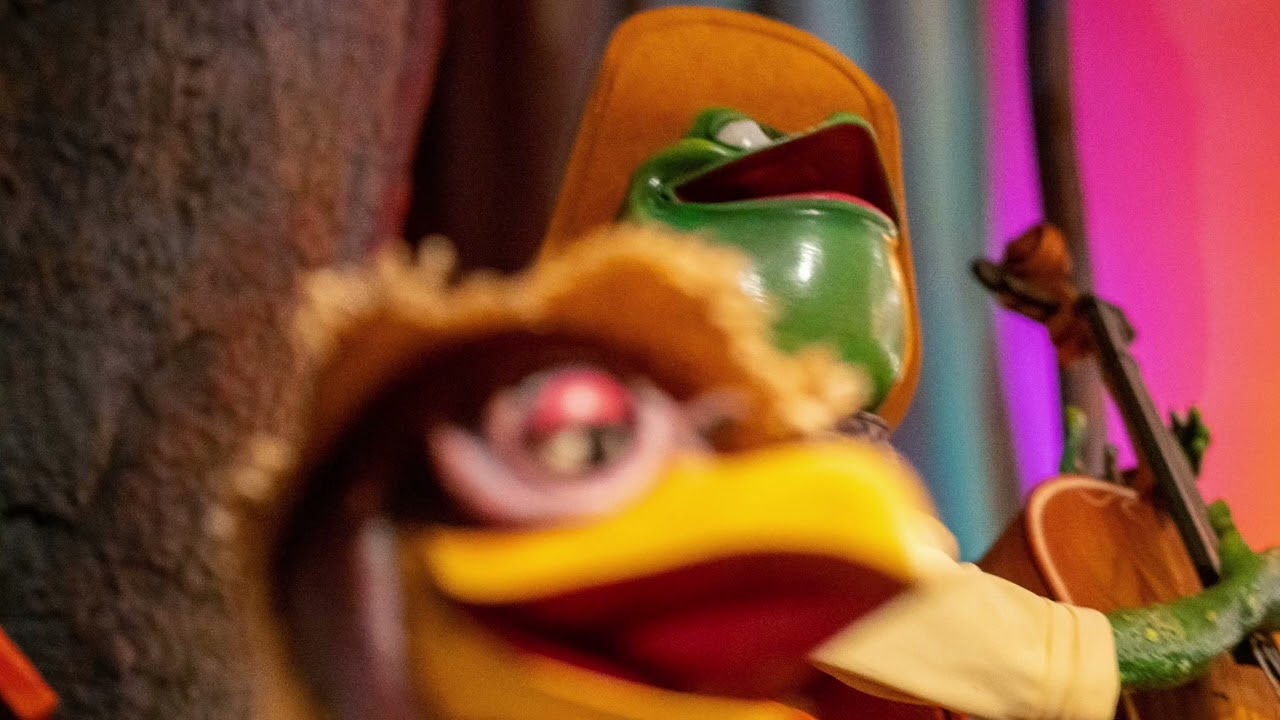 Splash Mountain Possums & Hummingbirds “Everybody’s Got a Laughing Place” Solo