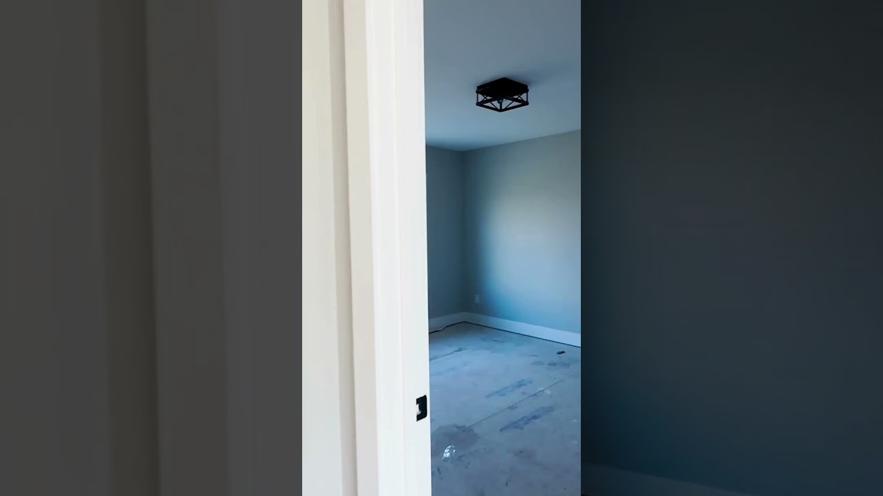 New Construction Farmhouse Style Home in Groveland, MA 