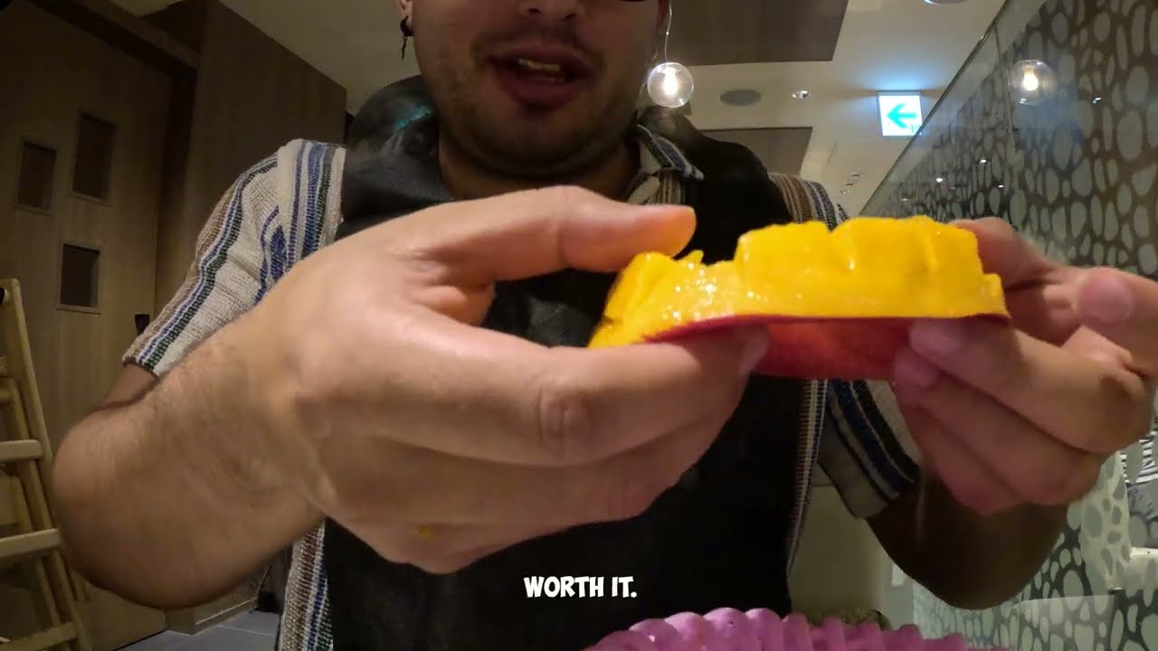 🇯🇵Where to buy a $150 USD Mango: Tokyo, Japan 🇯🇵  (4K Video)