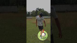 অসধরণ Flick Up Football Skill Show